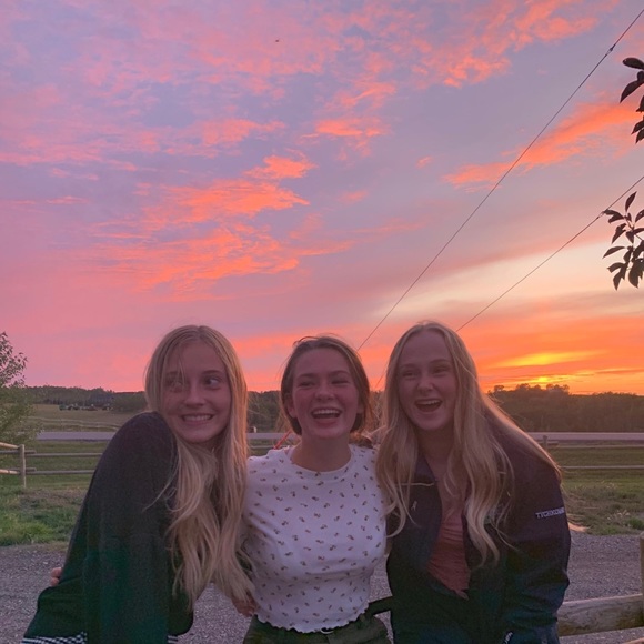 Meet your Posher, Erica - Picture 1 of 1